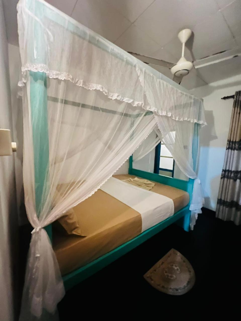 ديكويلاّ تين The Lagon House المظهر الخارجي الصورة